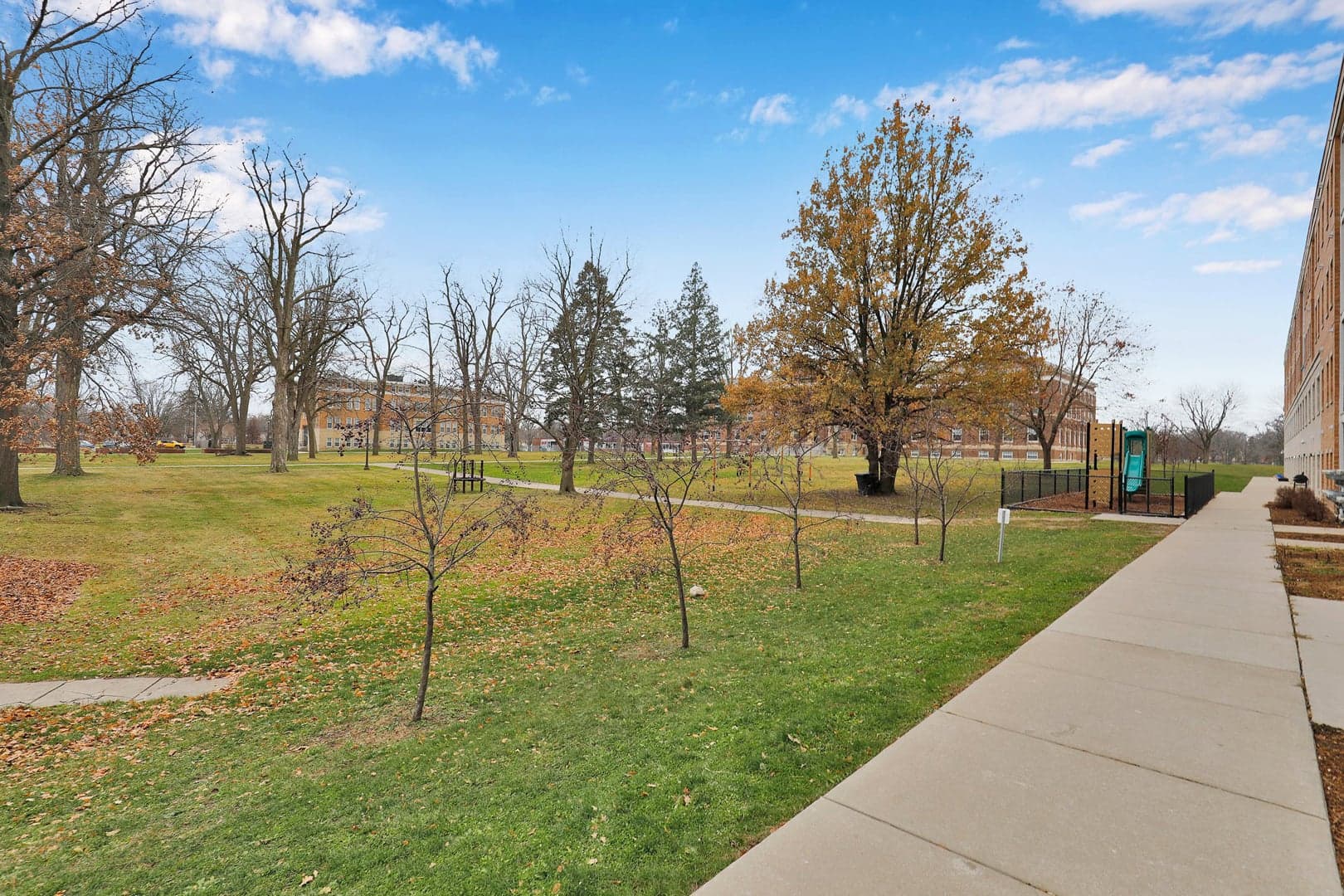 Walnut Park photo 4